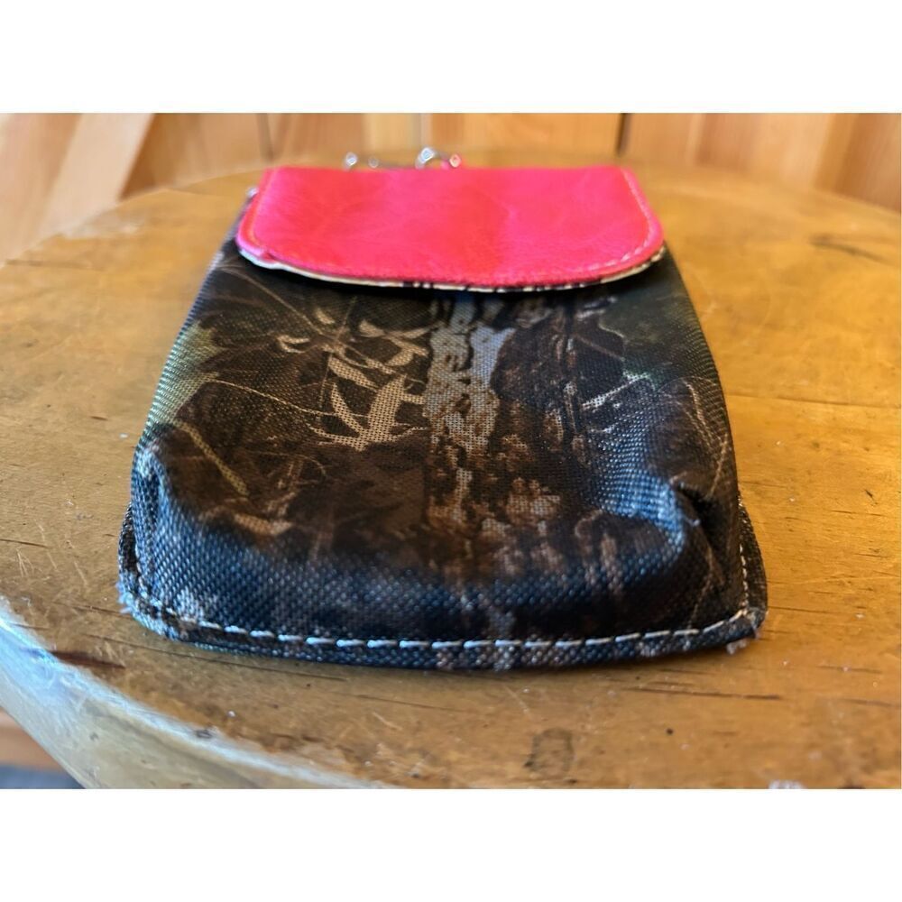 Cowgirl Trendy Western Camo Leaves Outdoor Hunting Cell Phone Purse Clasp Belt ( - Picture 5 of 5